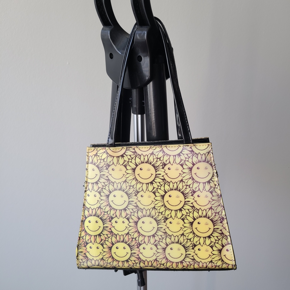 Hologram Winking Sunflower Patterned Black Patent Handbag